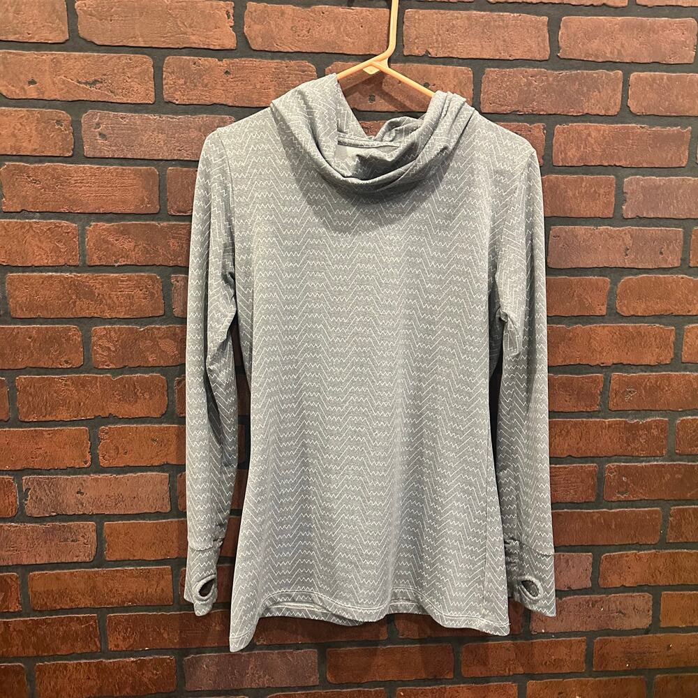 Albion Fit Pullover Ruched Turtleneck Womens Small grey white zig zag hiking